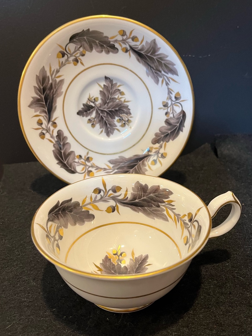 Royal Crown Derby Portman Oak Footed Tea Cup & Saucer Made in England - Picture 11 of 16